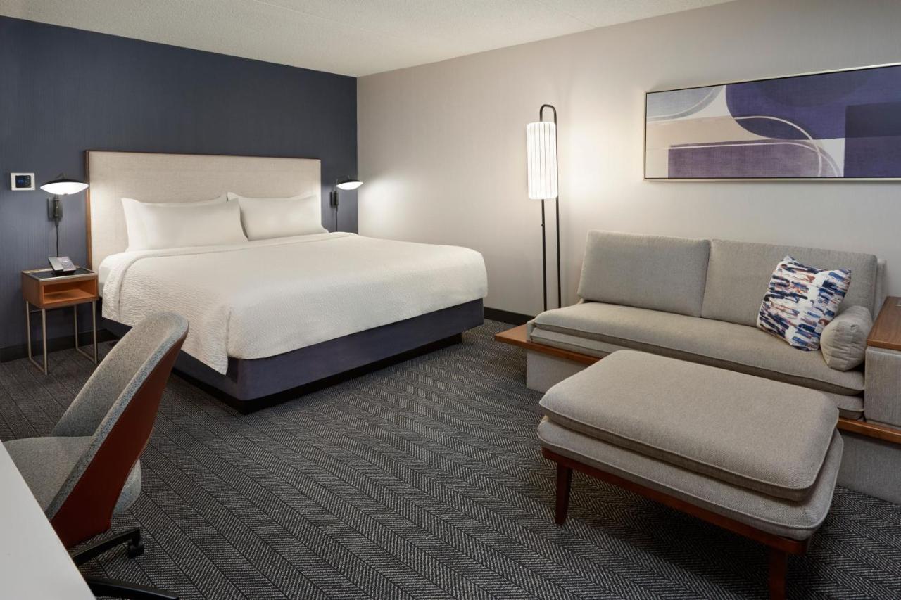 Готель Courtyard By Marriott Toronto Mississauga/Meadowvale Екстер'єр фото