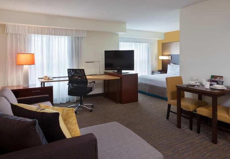 Готель Courtyard By Marriott Toronto Mississauga/Meadowvale Екстер'єр фото