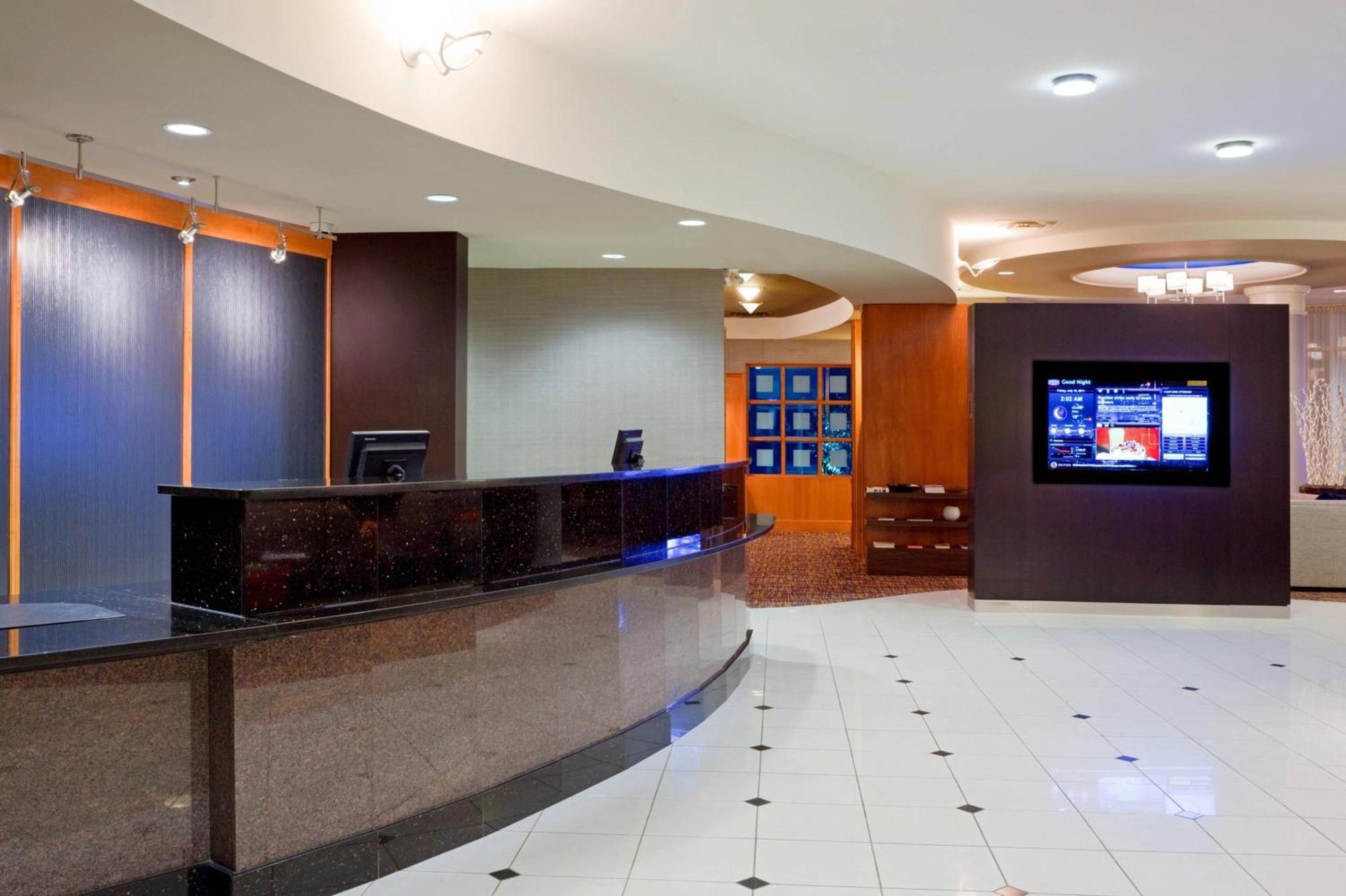 Готель Courtyard By Marriott Toronto Mississauga/Meadowvale Екстер'єр фото